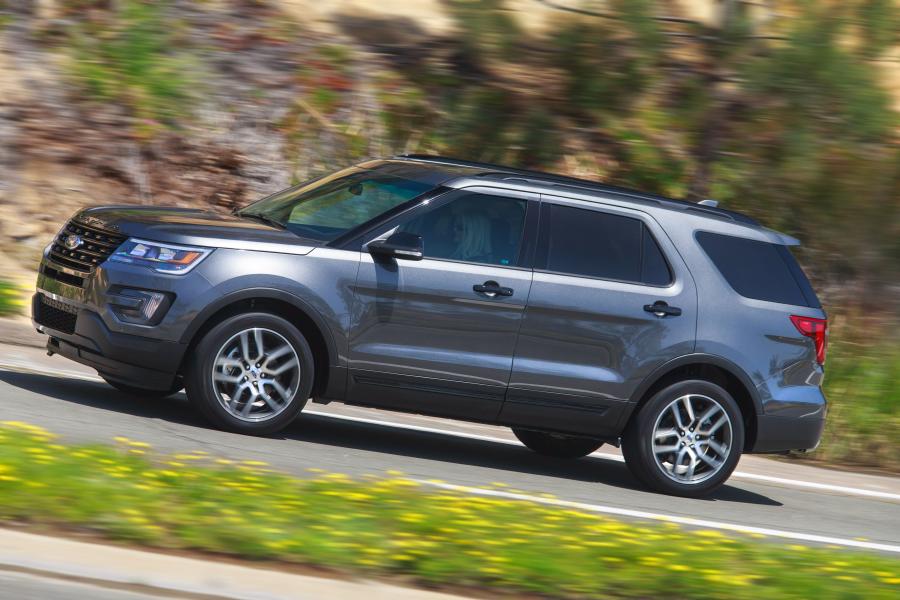  Ford Explorer Sport 2016 года  (фото 7 из 12)